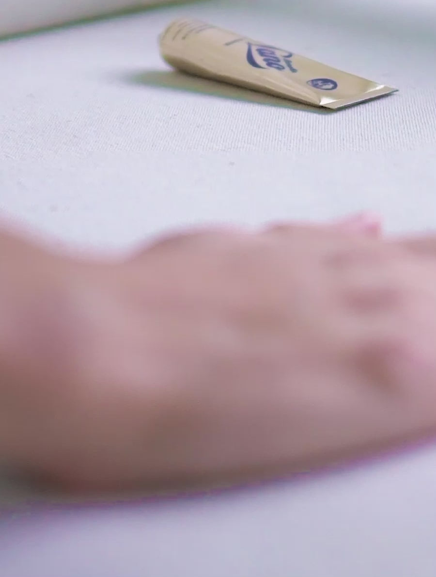 Golden Dry Skin Miracle Salve 25g | Lanolips USA – Lanolips USA Store