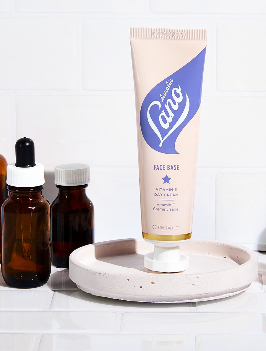 Layers under or over your other serums & actives.
