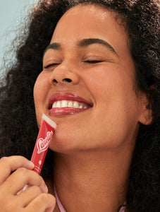 Fruity Jellybalm in Strawberry: 99.7% natural and packed with strawberry extracts, which are packed with Vitamin C.